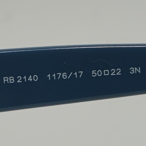 BRAND NEW REFLECTIVE RAYBAN WAYFARER CLASSIC - Picture 2 of 4